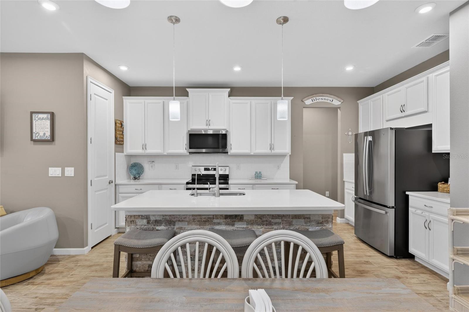 LA PALOMA PRESERVE - Residential