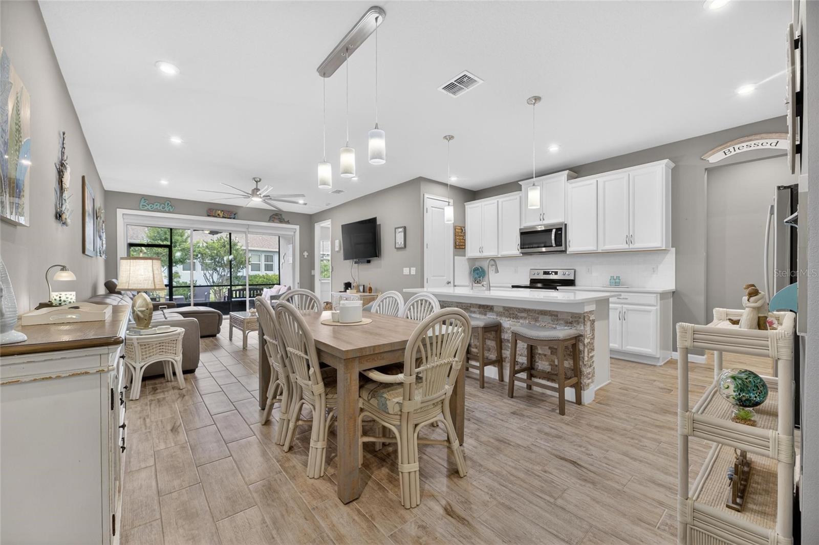 LA PALOMA PRESERVE - Residential