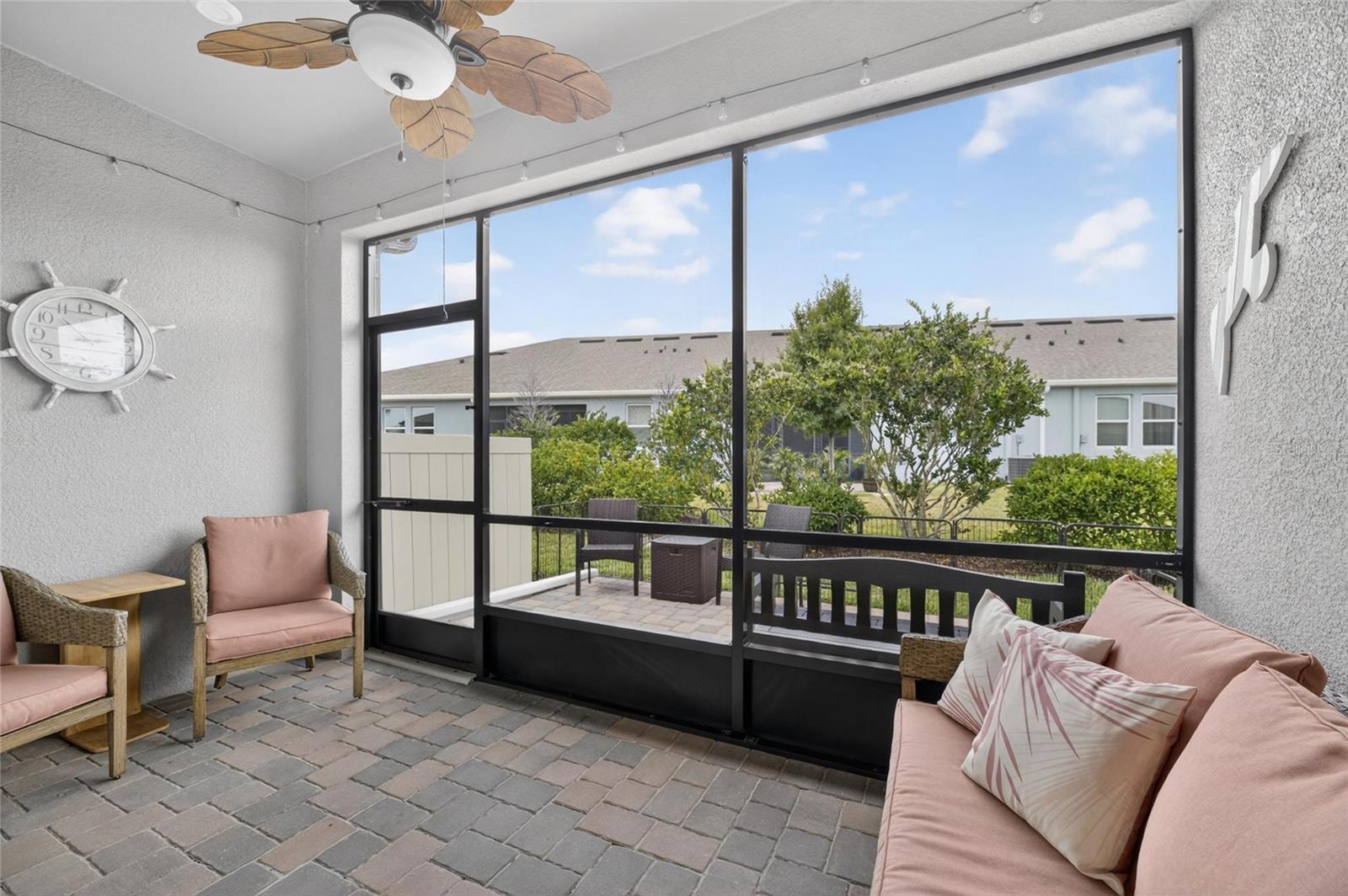 LA PALOMA PRESERVE - Residential