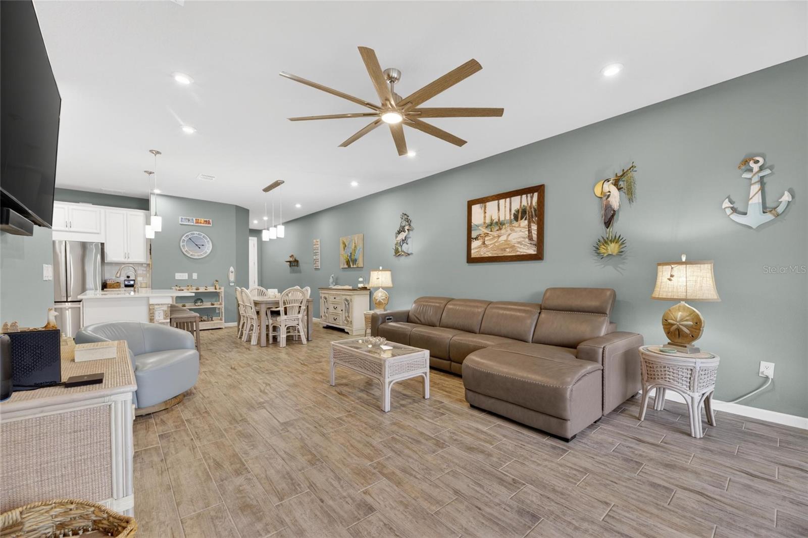 LA PALOMA PRESERVE - Residential