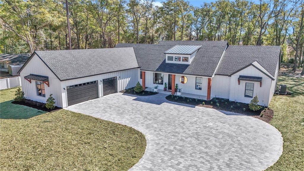 Photo of 8787 NW 18th Circle, Ocala, FL 34475 (MLS # O6404840)