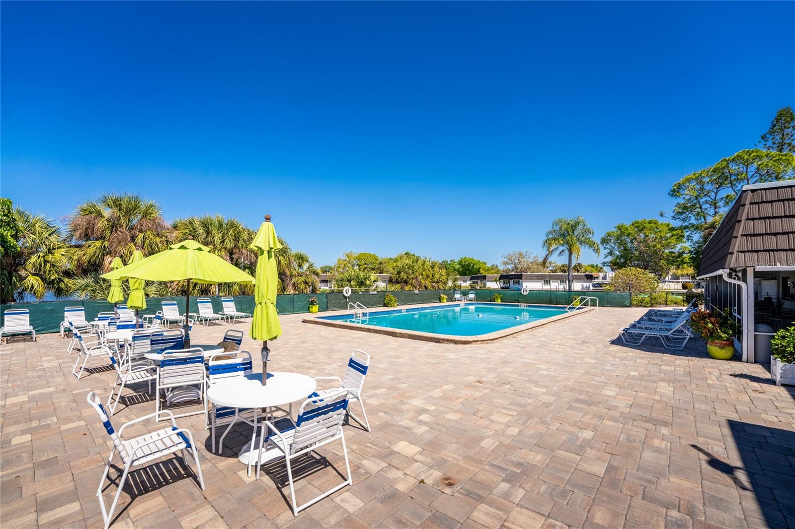 GLEN OAKS RIDGE VILLAS 1 - Residential