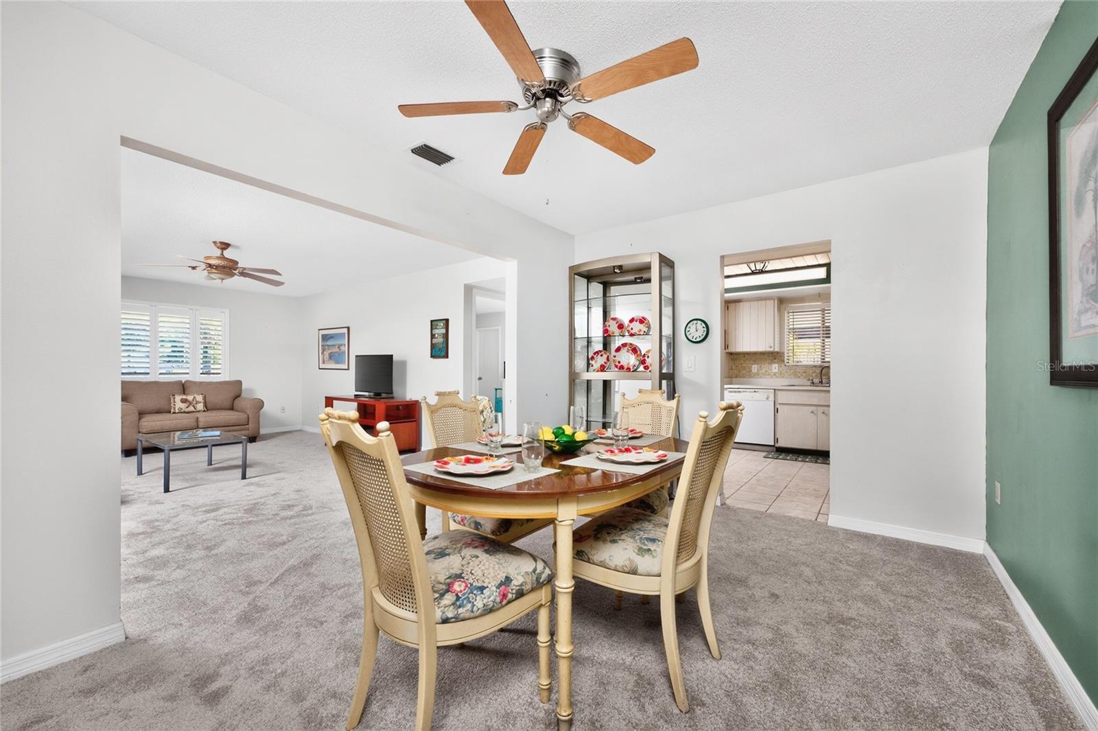 GLEN OAKS RIDGE VILLAS 1 - Residential