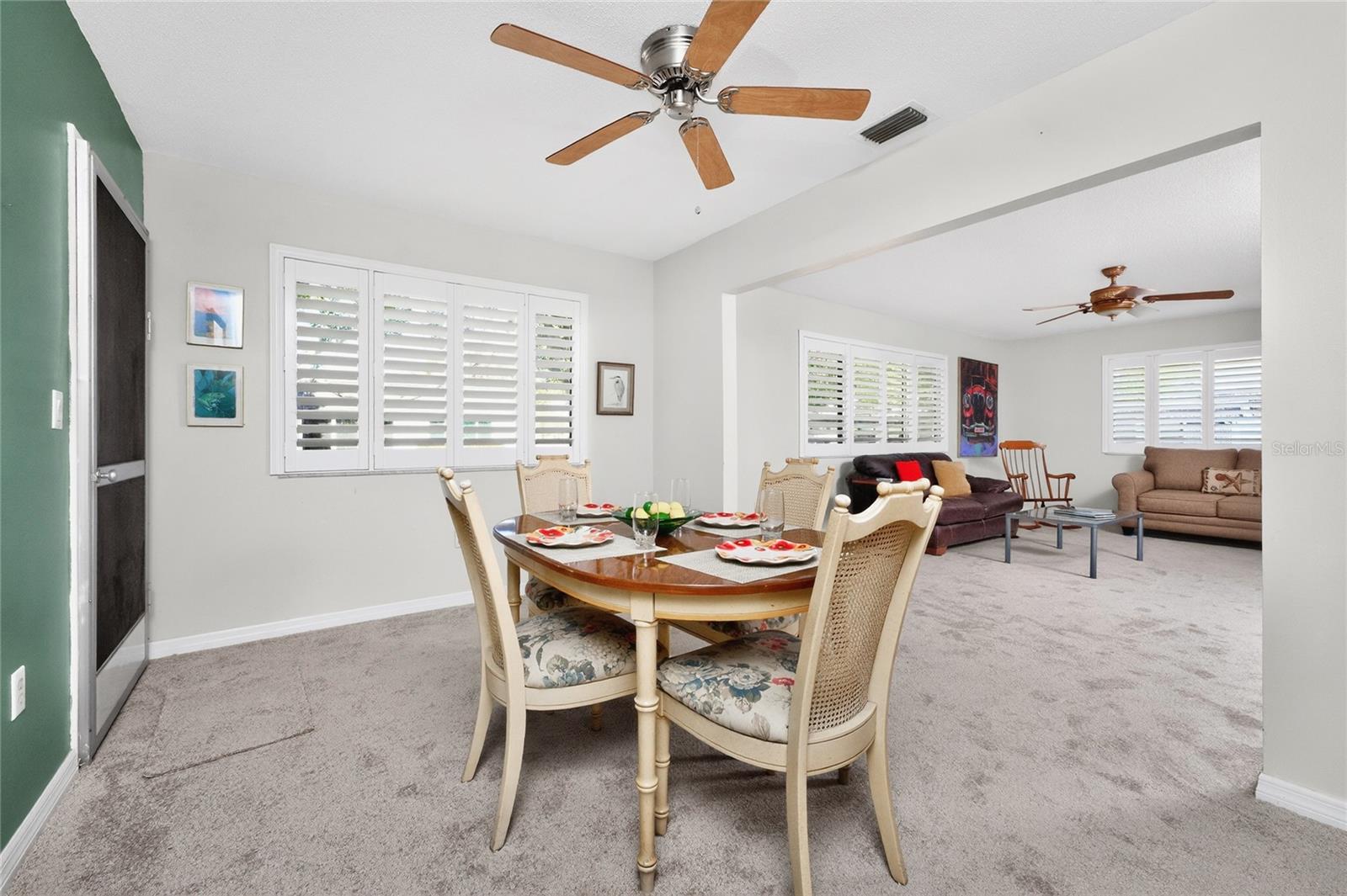 GLEN OAKS RIDGE VILLAS 1 - Residential