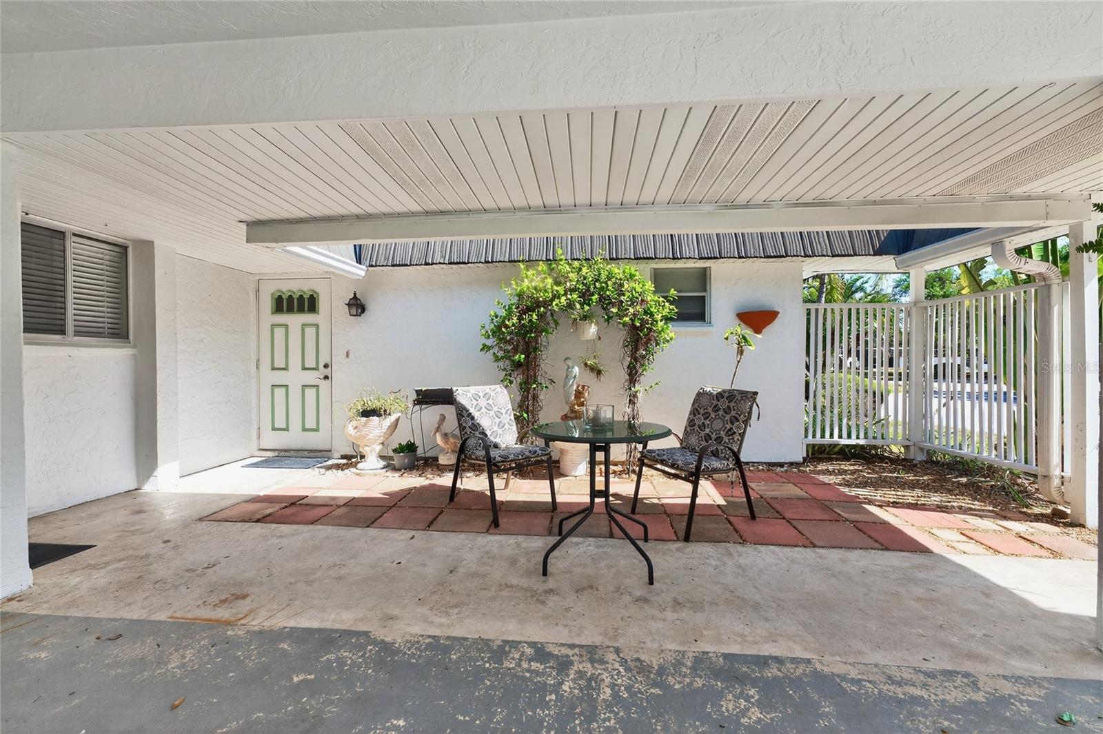 GLEN OAKS RIDGE VILLAS 1 - Residential