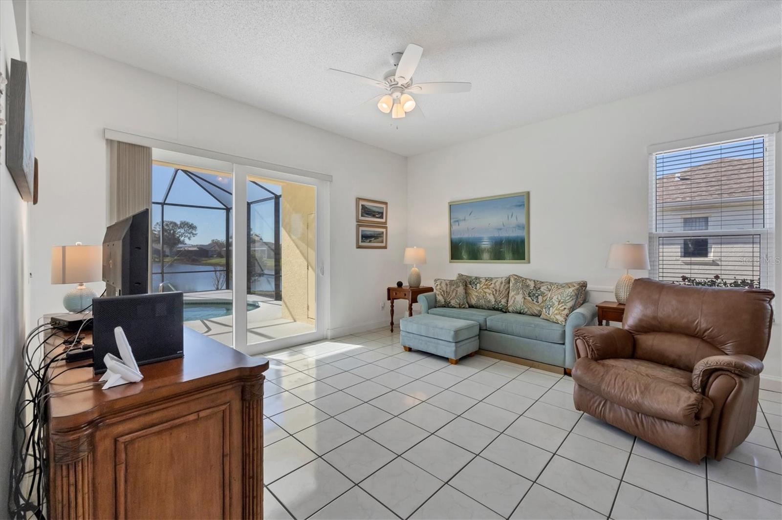 WOODMERE LAKES - Residential