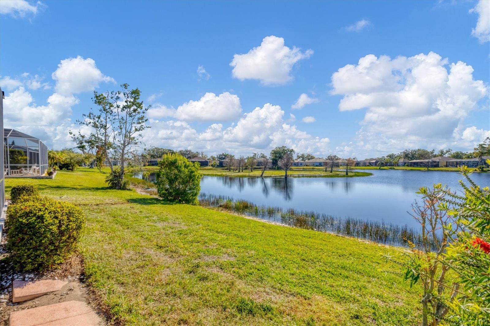 WOODMERE LAKES - Residential