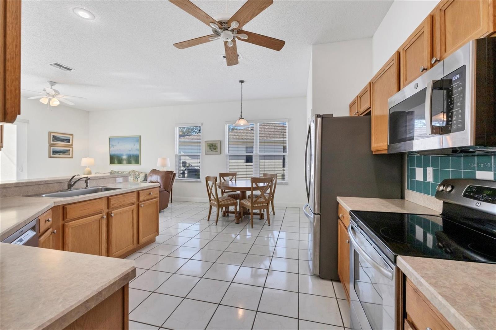 WOODMERE LAKES - Residential
