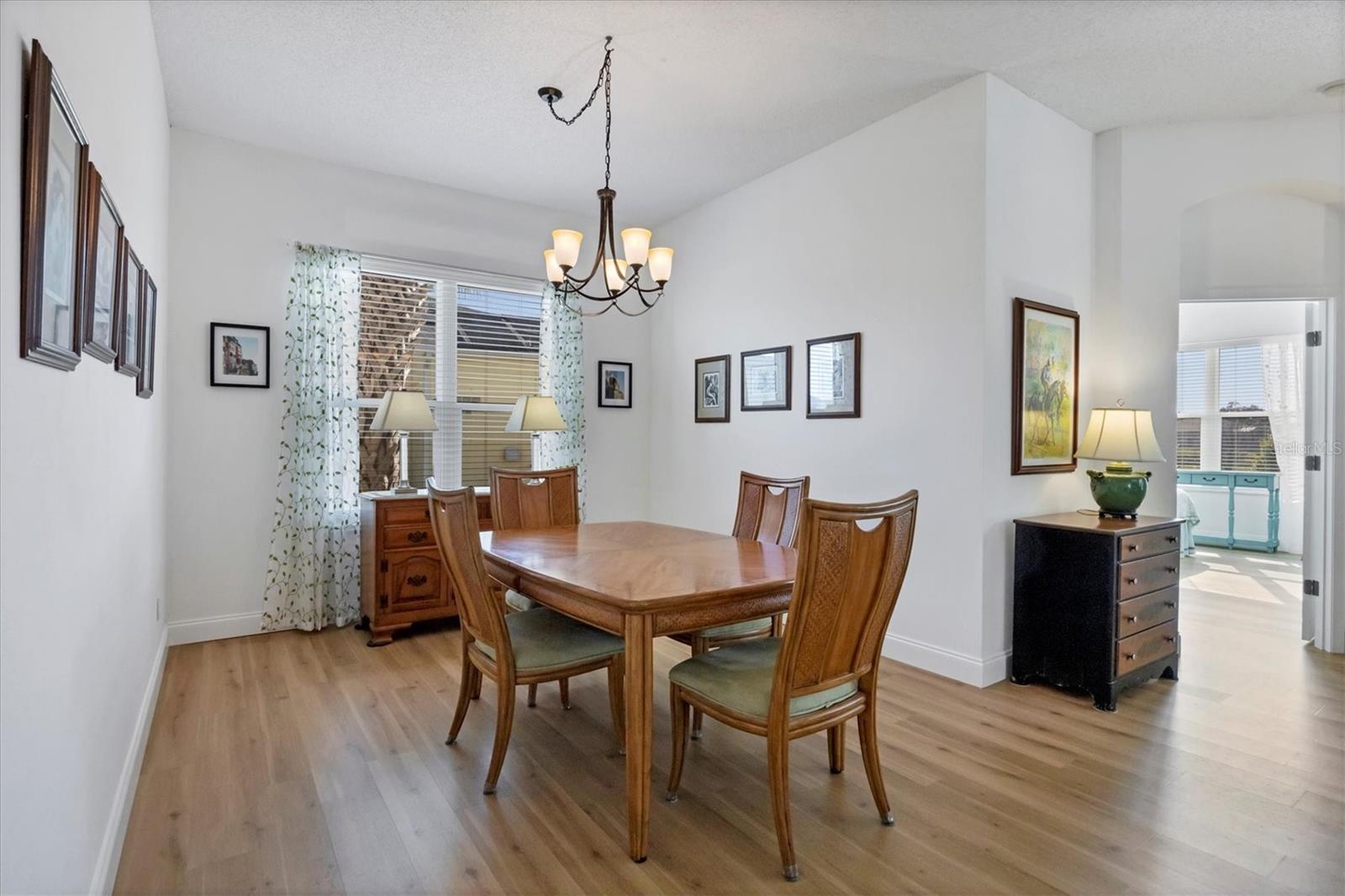 WOODMERE LAKES - Residential