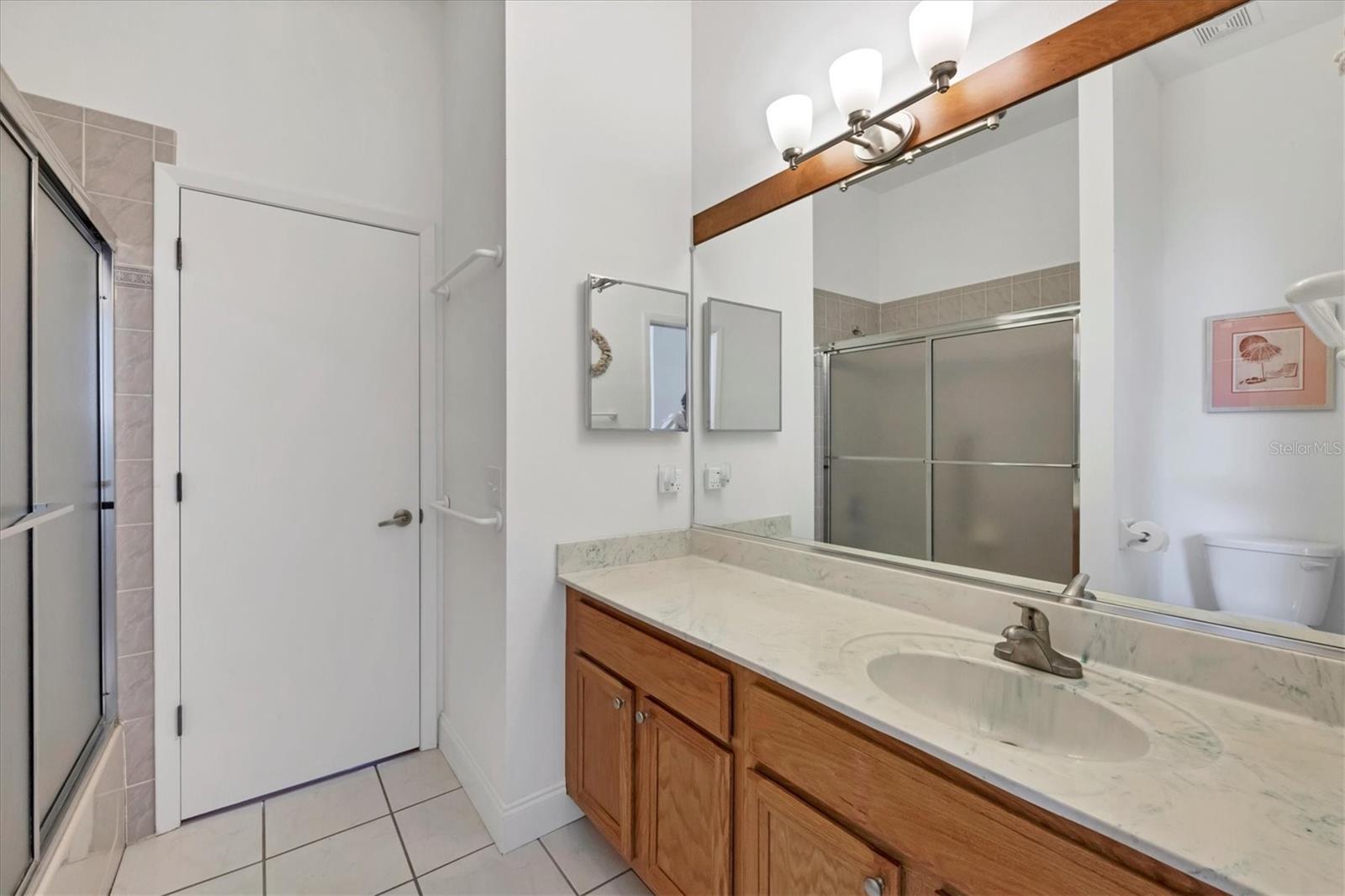 WOODMERE LAKES - Residential