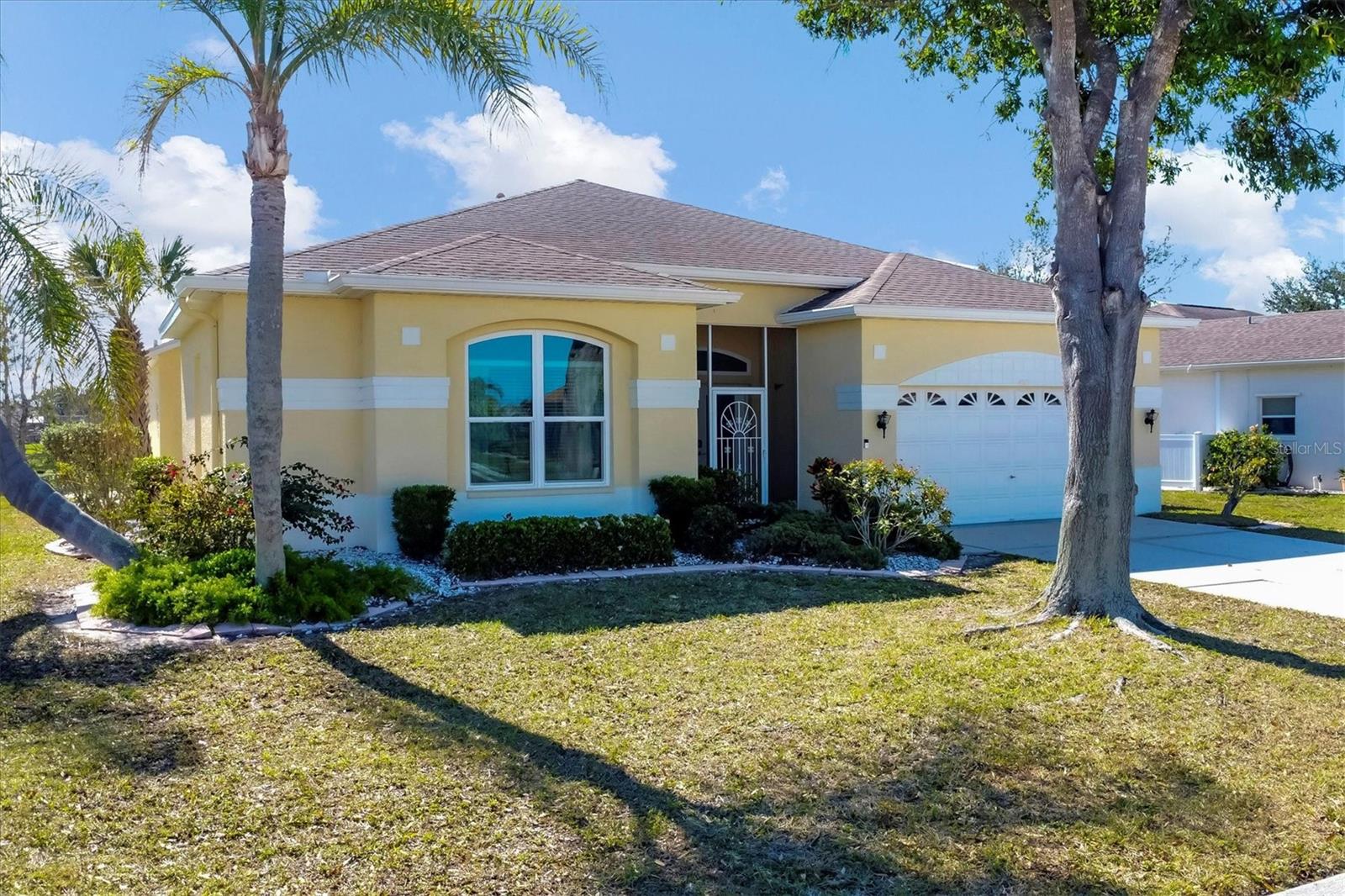 WOODMERE LAKES - Residential
