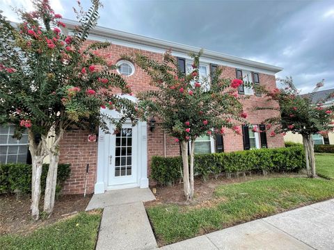 Photo of 13722 Orange Sunset Dr #102, Tampa, FL 33618 (MLS # TB8426827)