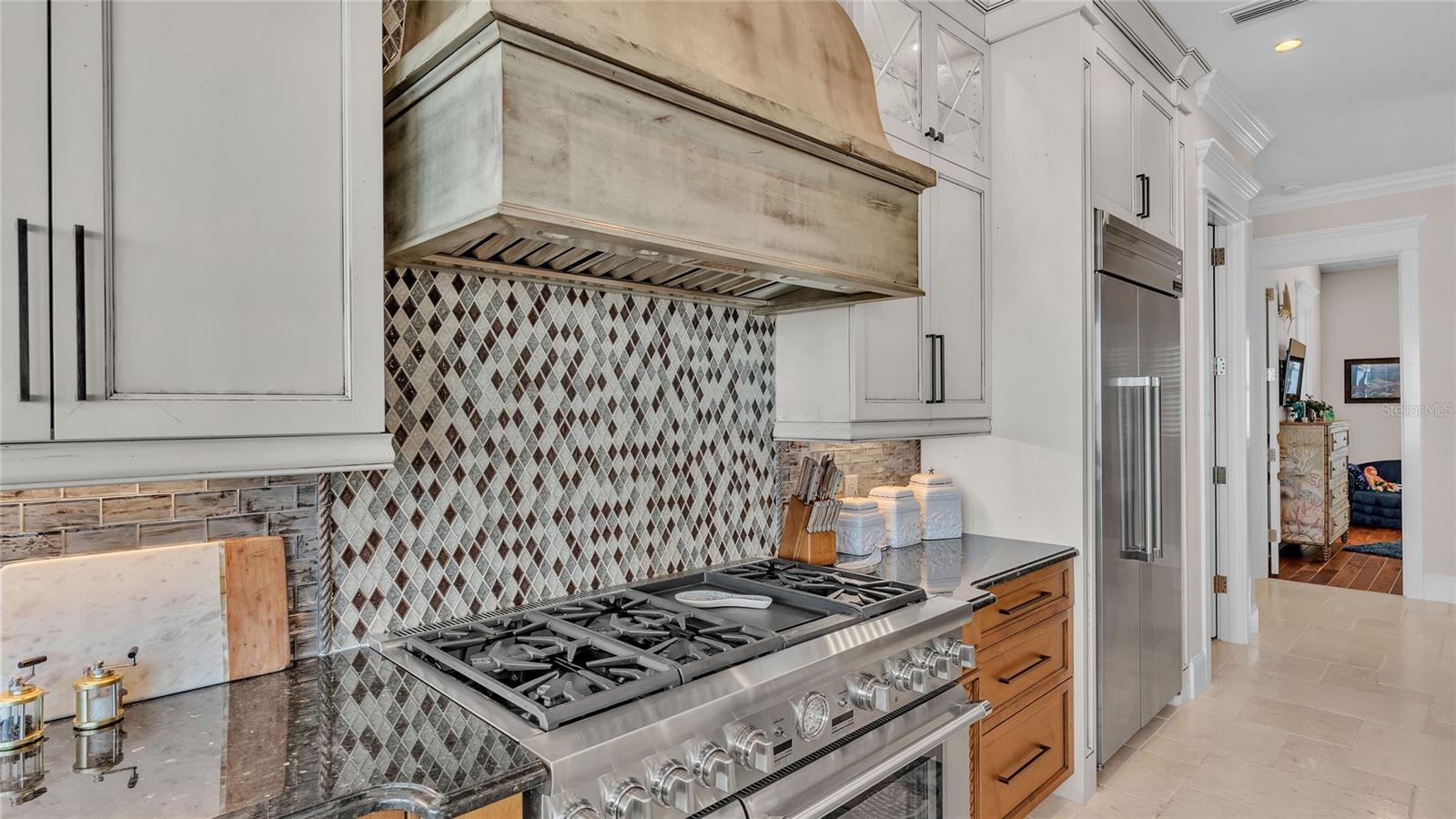 KEY ROYALE 8TH ADD - Residential