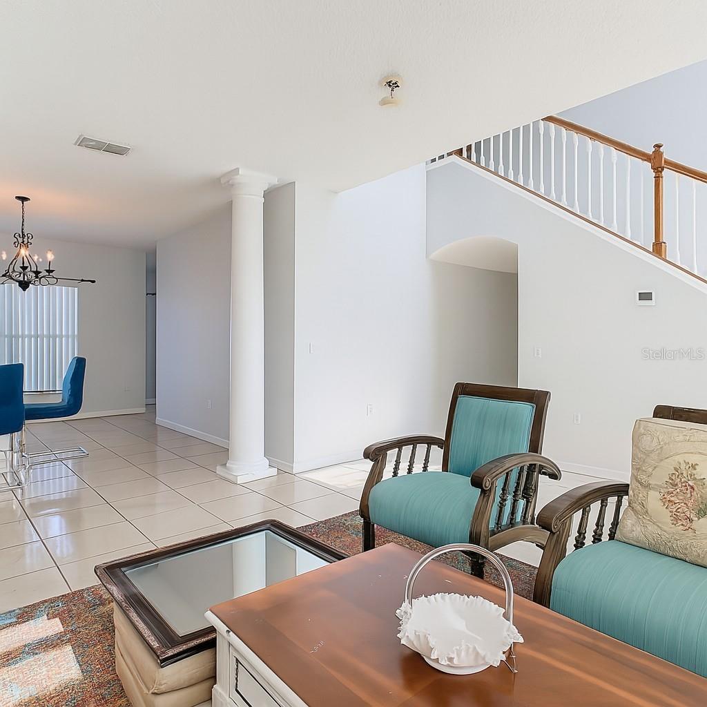 401 BLOOMFIELD DRIVE