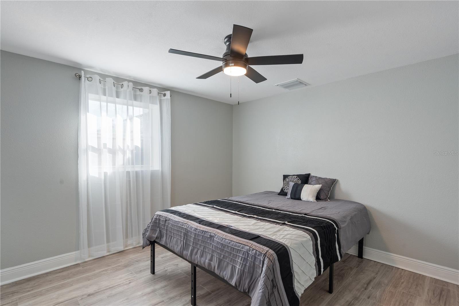 HILLANDALE - Residential