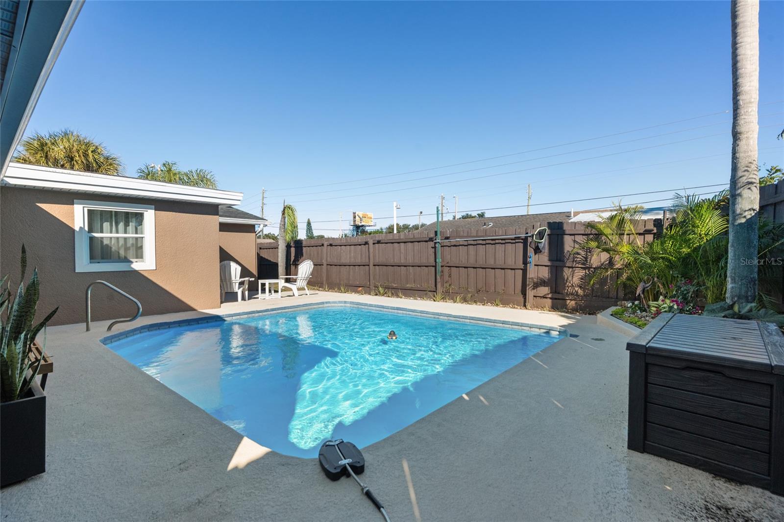 HILLANDALE - Residential