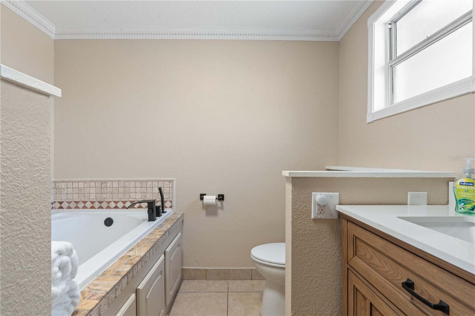 HILLANDALE - Residential