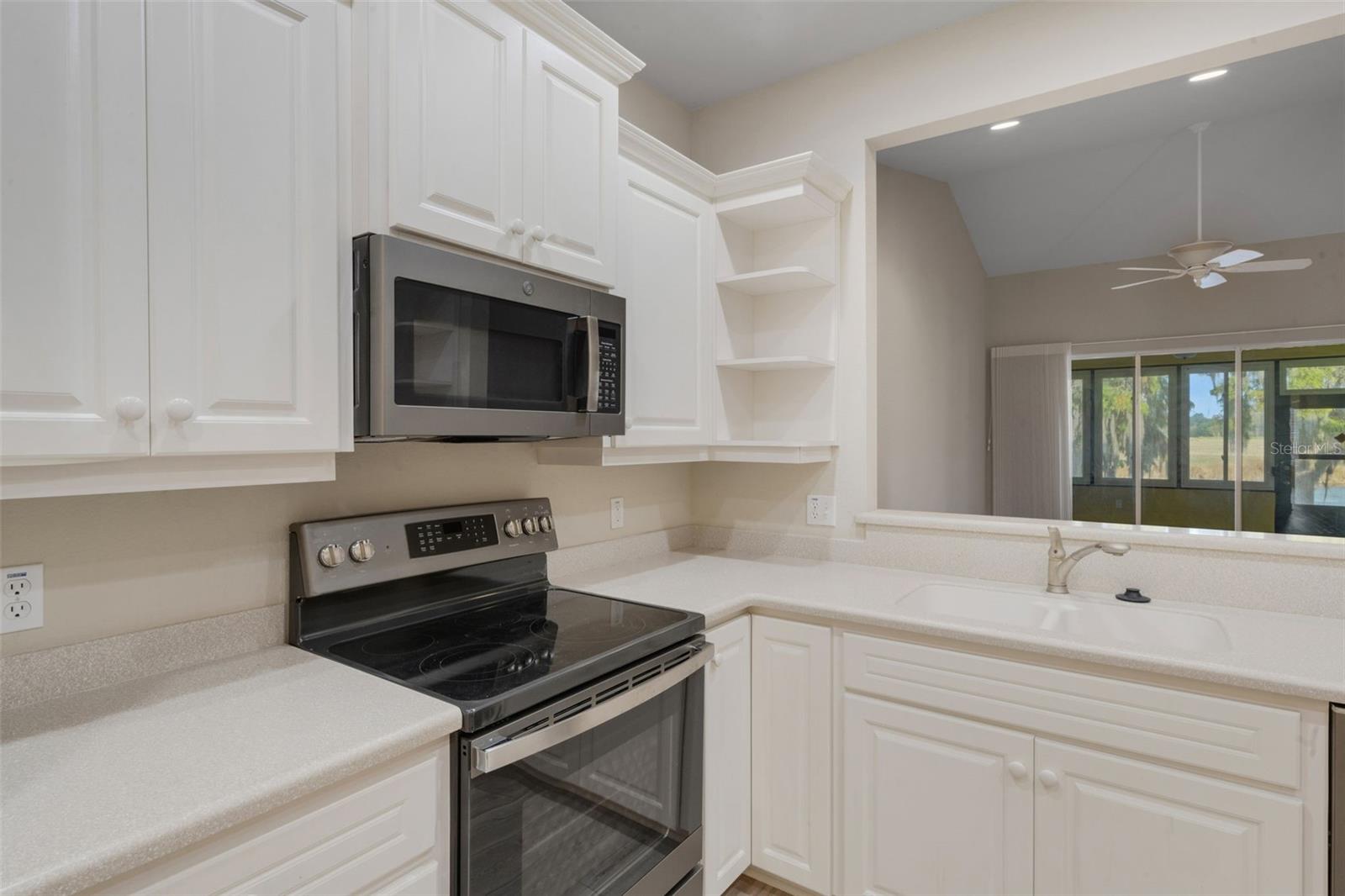 MISSION LAKES AT OAKBRIDGE CONDO - Residential