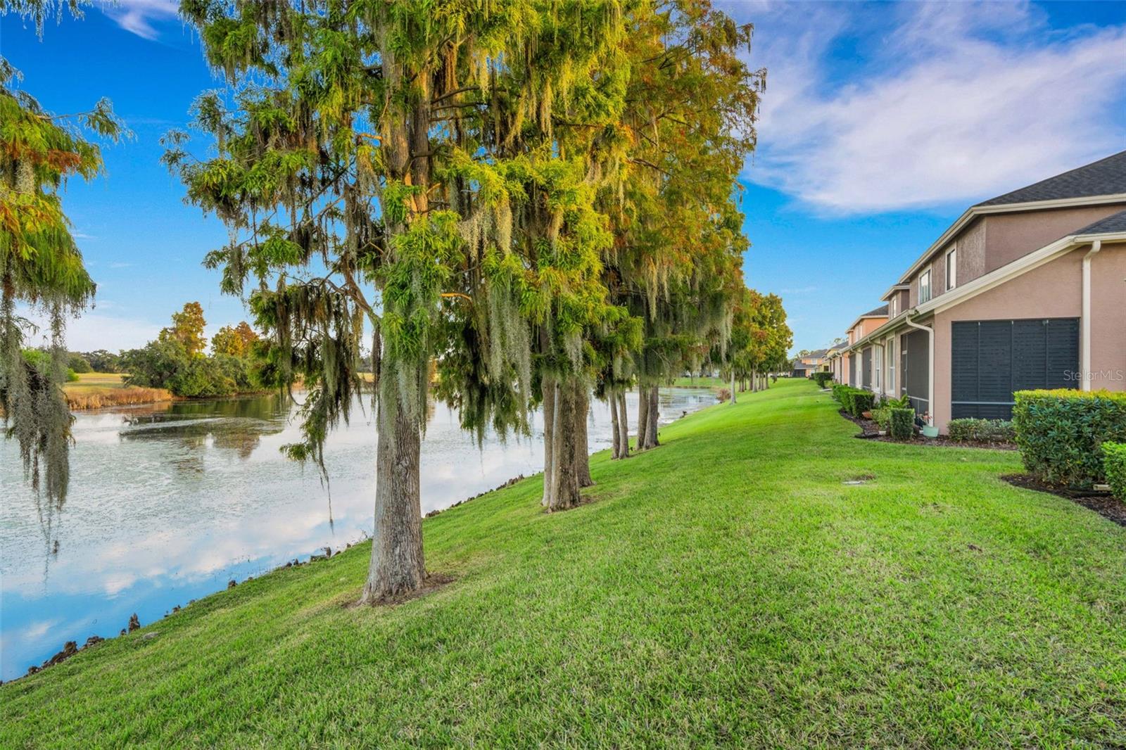 MISSION LAKES AT OAKBRIDGE CONDO - Residential