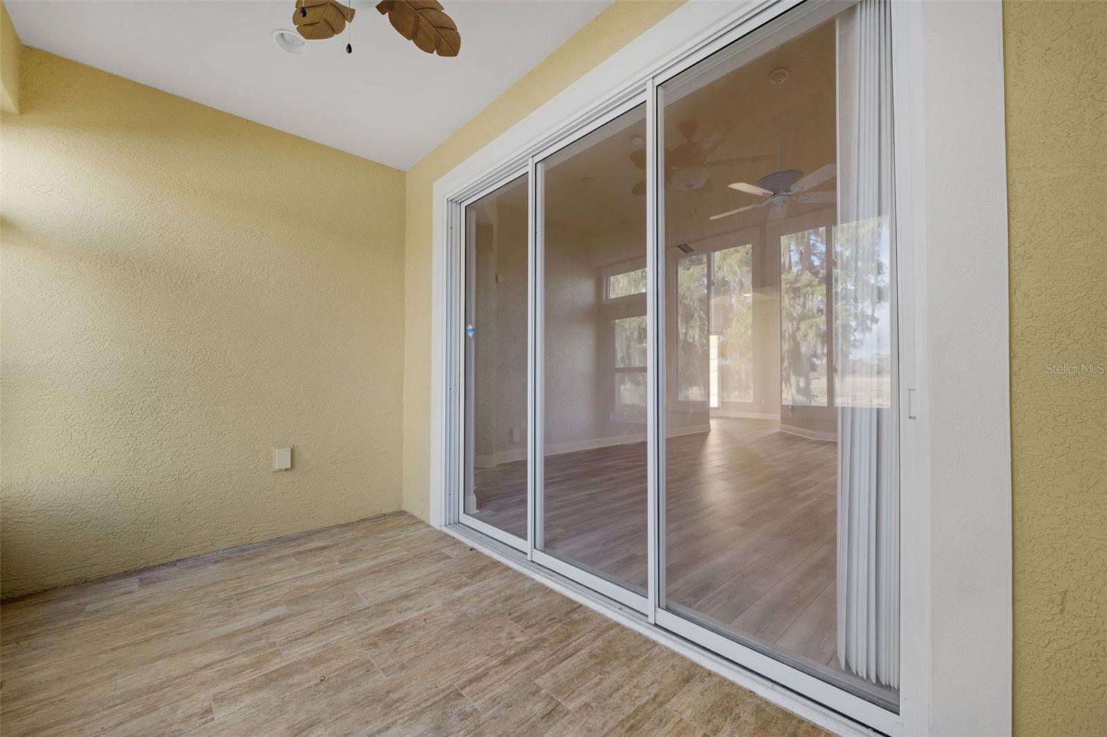 MISSION LAKES AT OAKBRIDGE CONDO - Residential