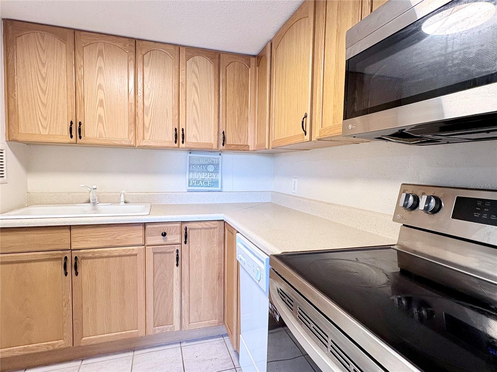 REGATTA BEACH CLUB CONDO - Residential Lease