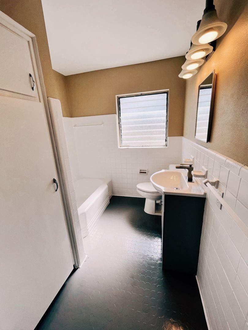 SOUTH FLORIDA HEIGHTS SUB - Residential Lease