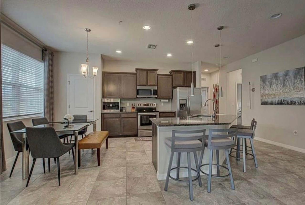 SOLEIL PH 16 - Residential Lease