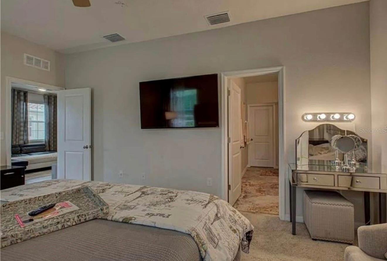 SOLEIL PH 16 - Residential Lease