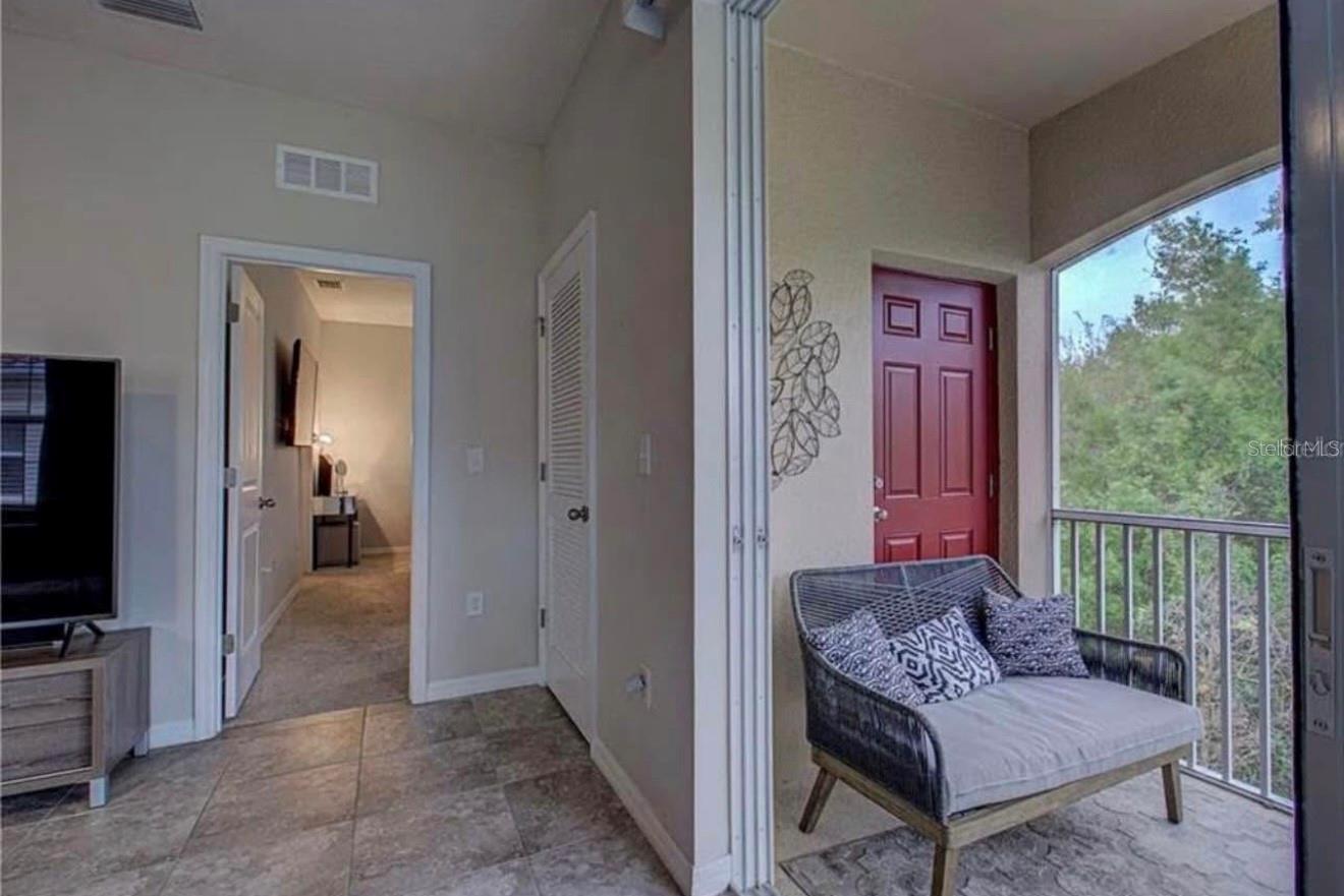 SOLEIL PH 16 - Residential Lease