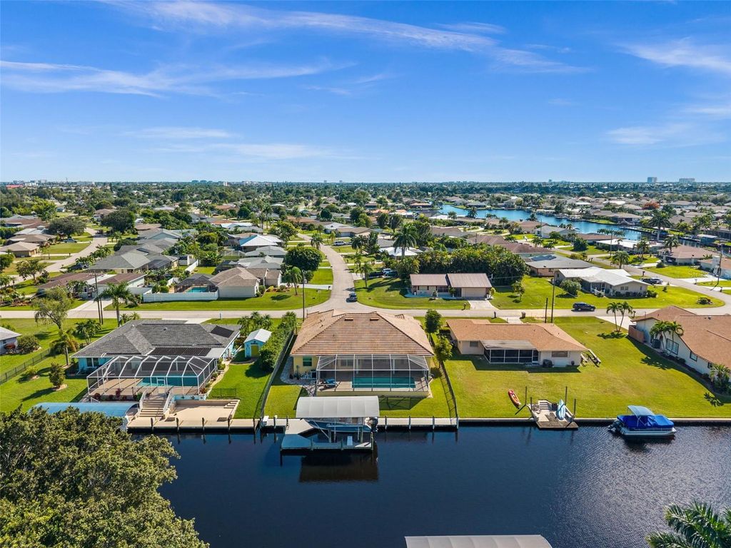 Photo of 211 SE 37th Lane, Cape Coral, FL 33904 (MLS # C7516558)