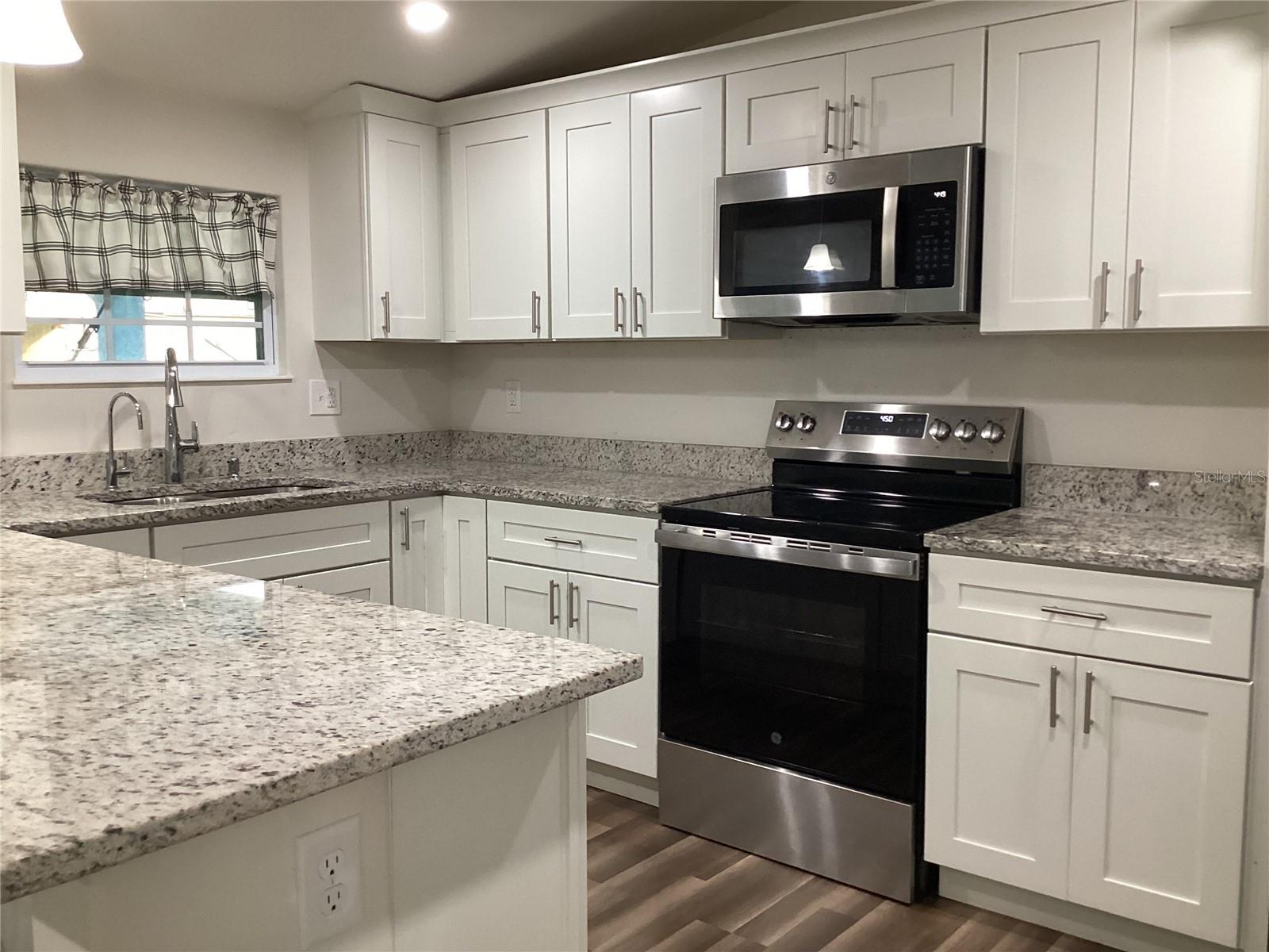 CANAVERAL ACRES 4 - Residential Lease