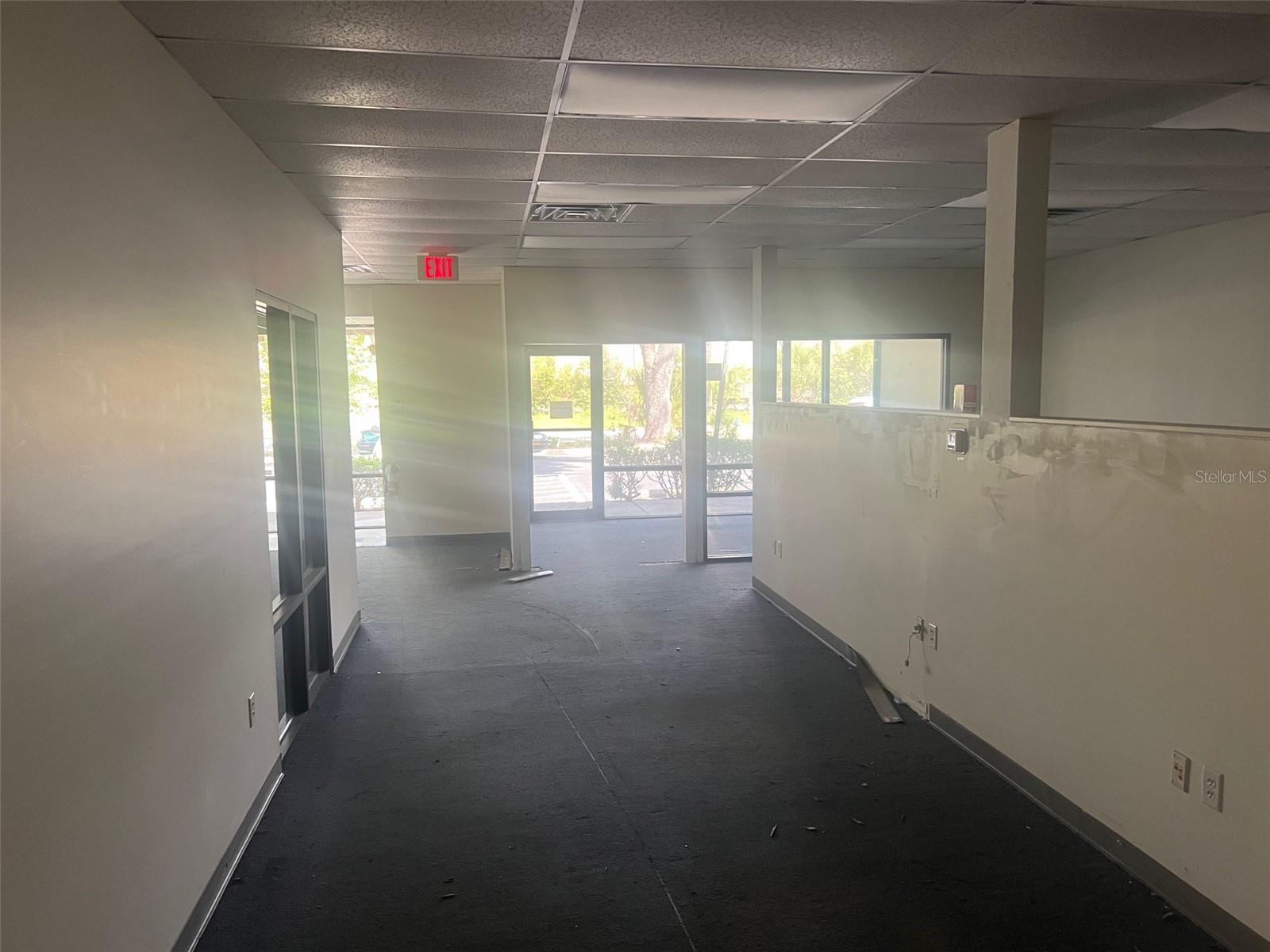 HAMILTON PARK - Commercial Lease