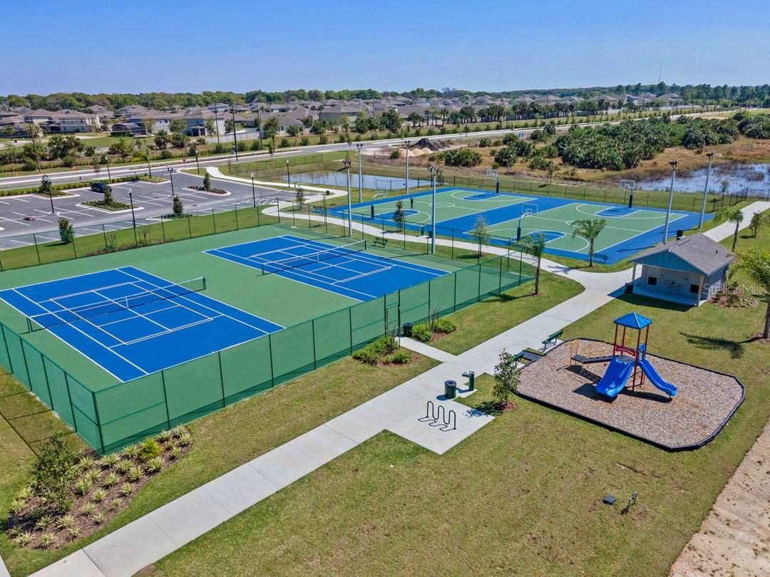 SOUTH MEWS/AVIAN POINTE - Residential