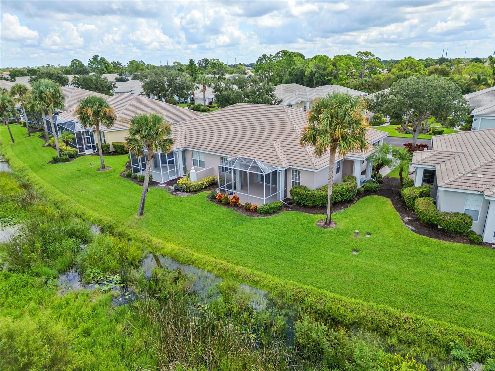 HAMPTON MEWS OF ST AN DREWS EA - Residential