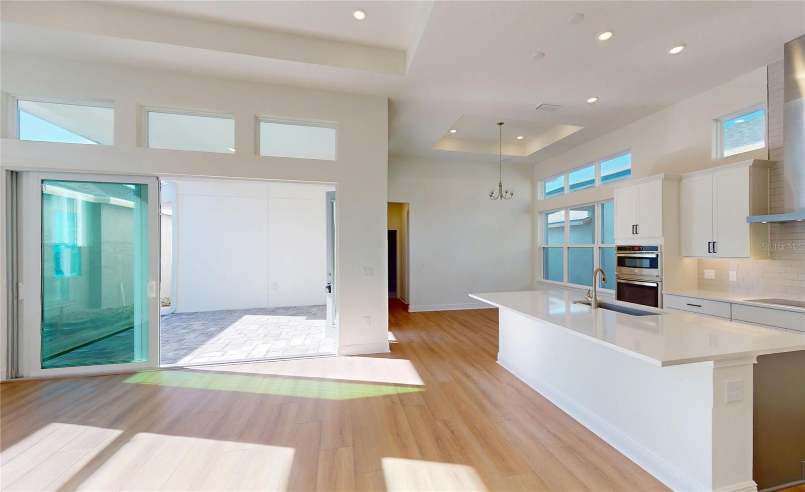 10052 PEEBLES STREET