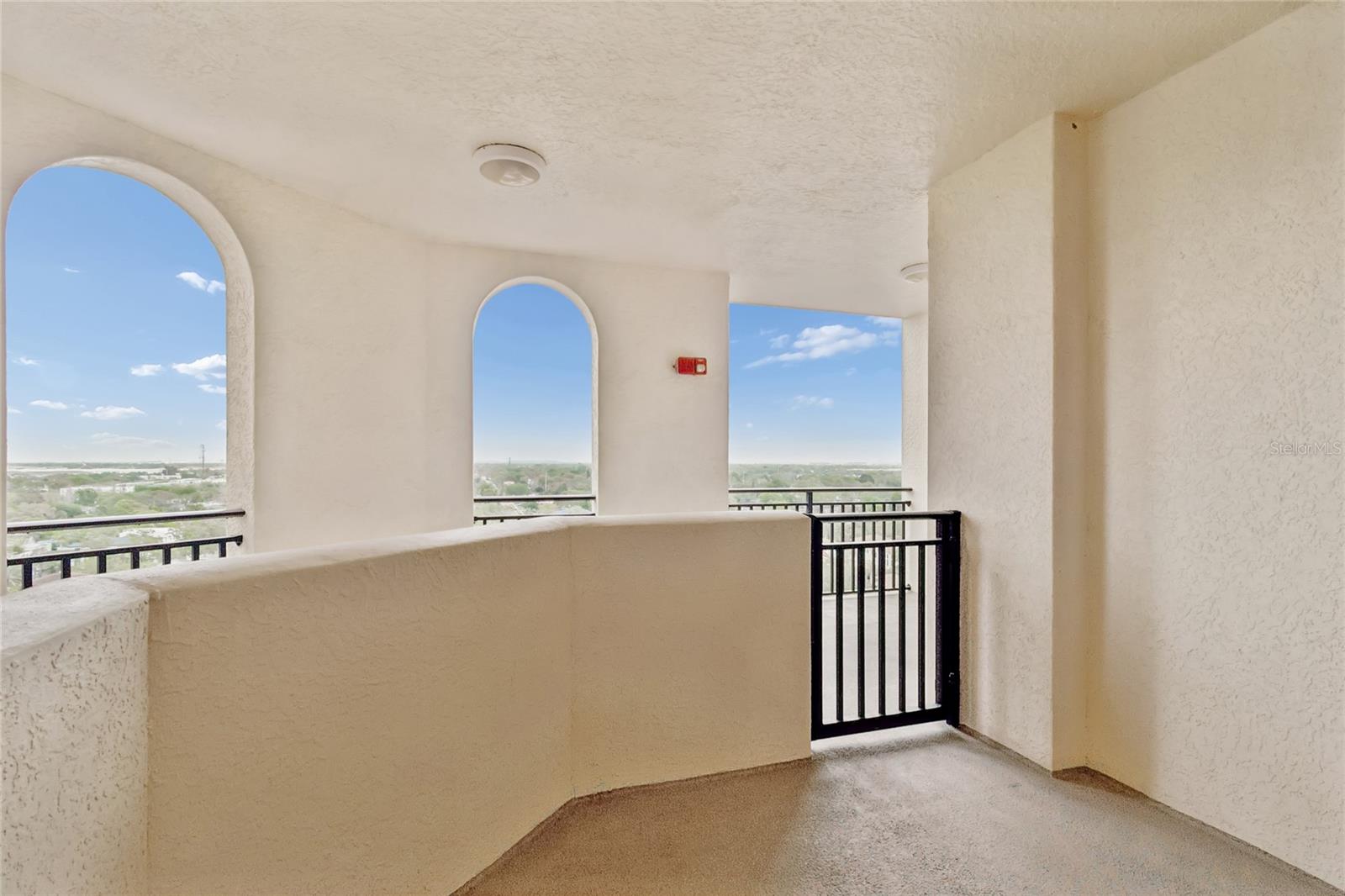 CASTILLO AT WESTSHORE YACHT CL - Residential