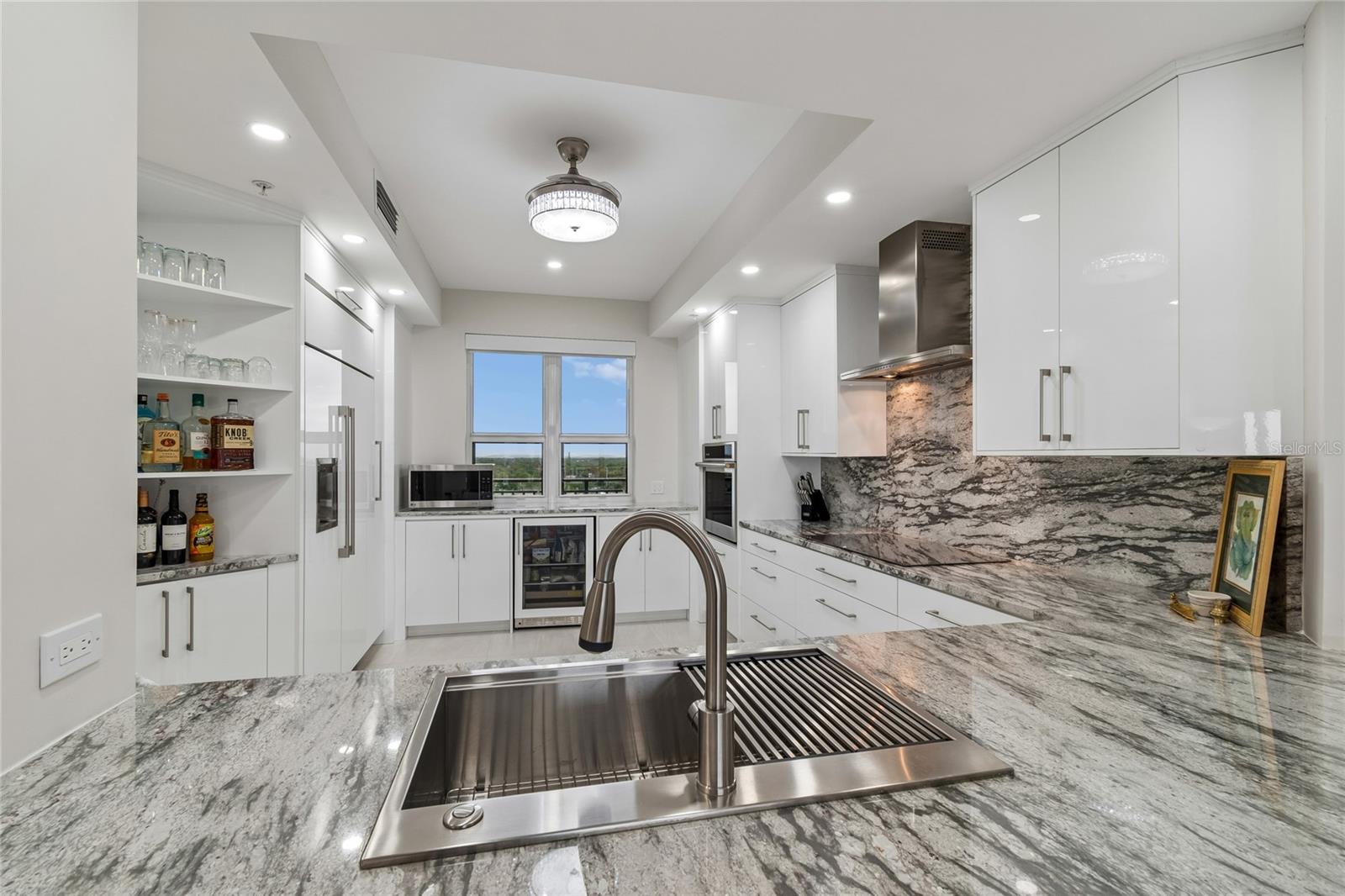 CASTILLO AT WESTSHORE YACHT CL - Residential