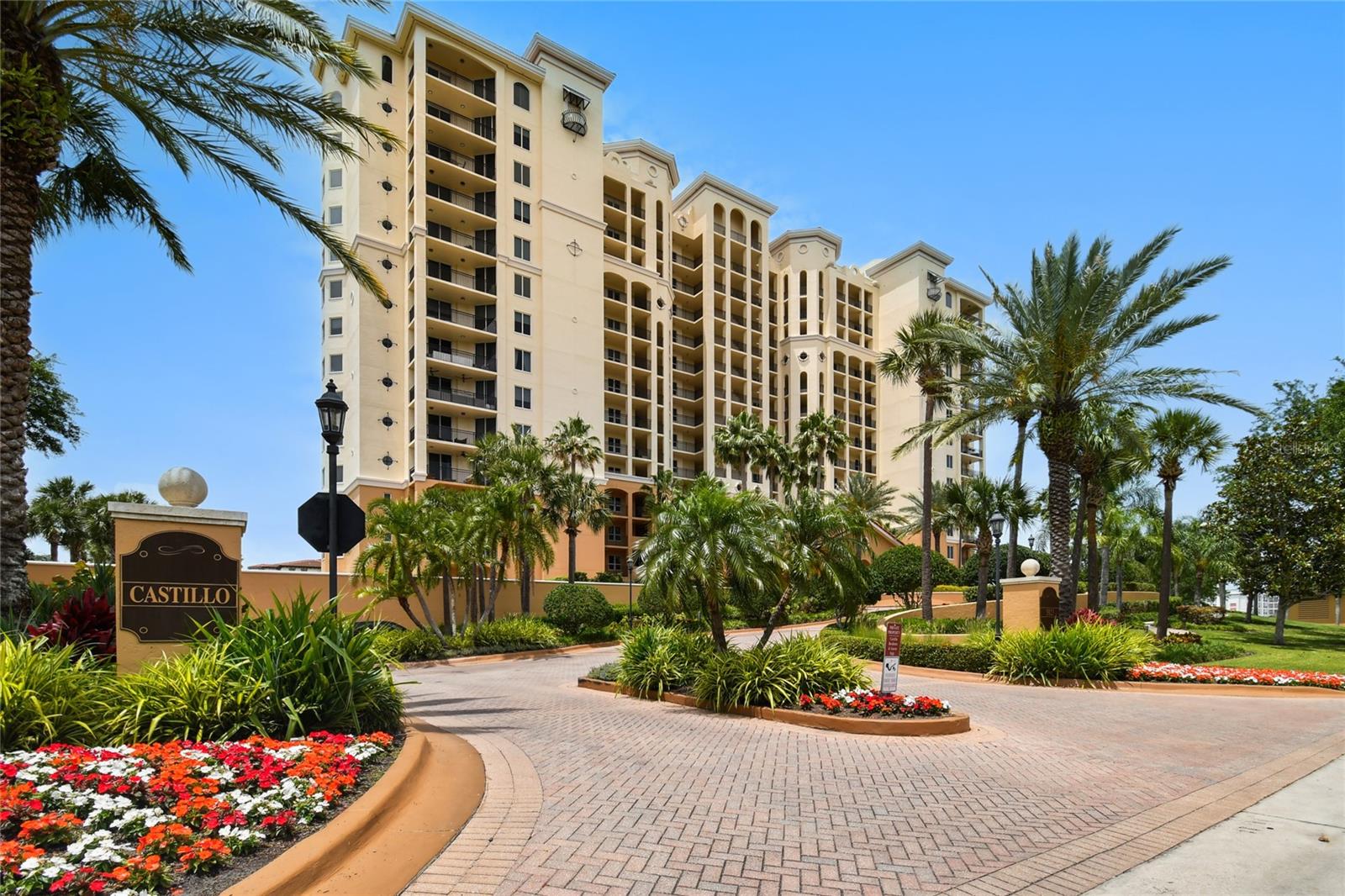 CASTILLO AT WESTSHORE YACHT CL - Residential