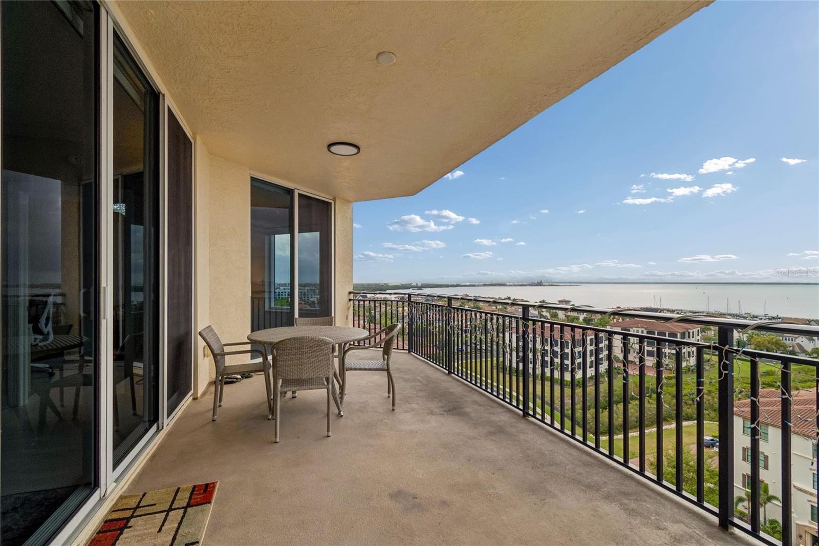 CASTILLO AT WESTSHORE YACHT CL - Residential