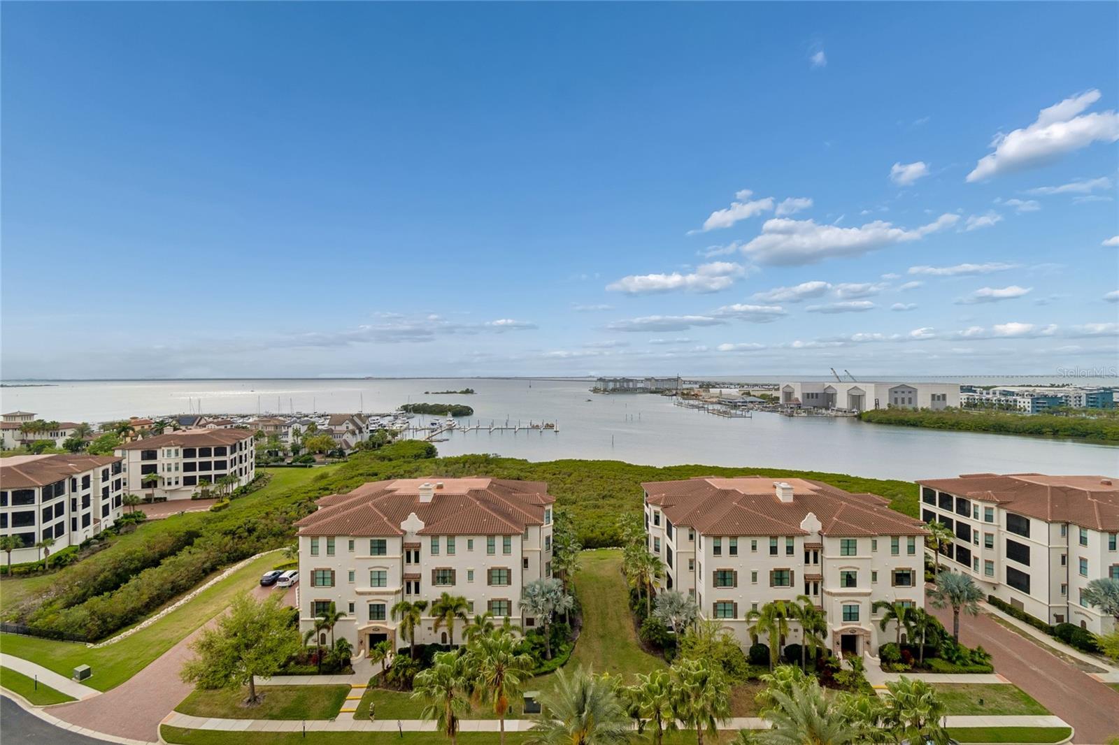 CASTILLO AT WESTSHORE YACHT CL - Residential