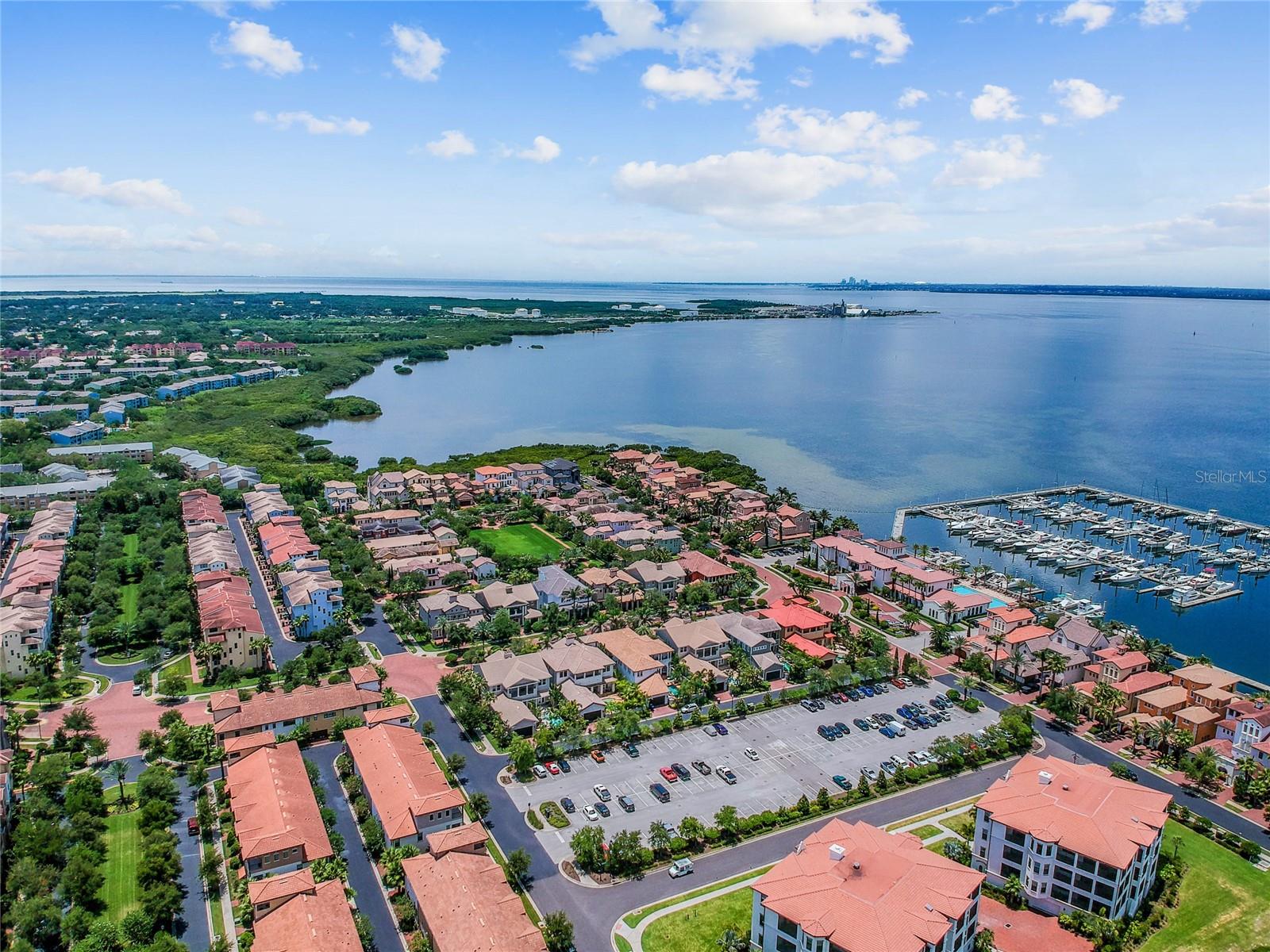 CASTILLO AT WESTSHORE YACHT CL - Residential