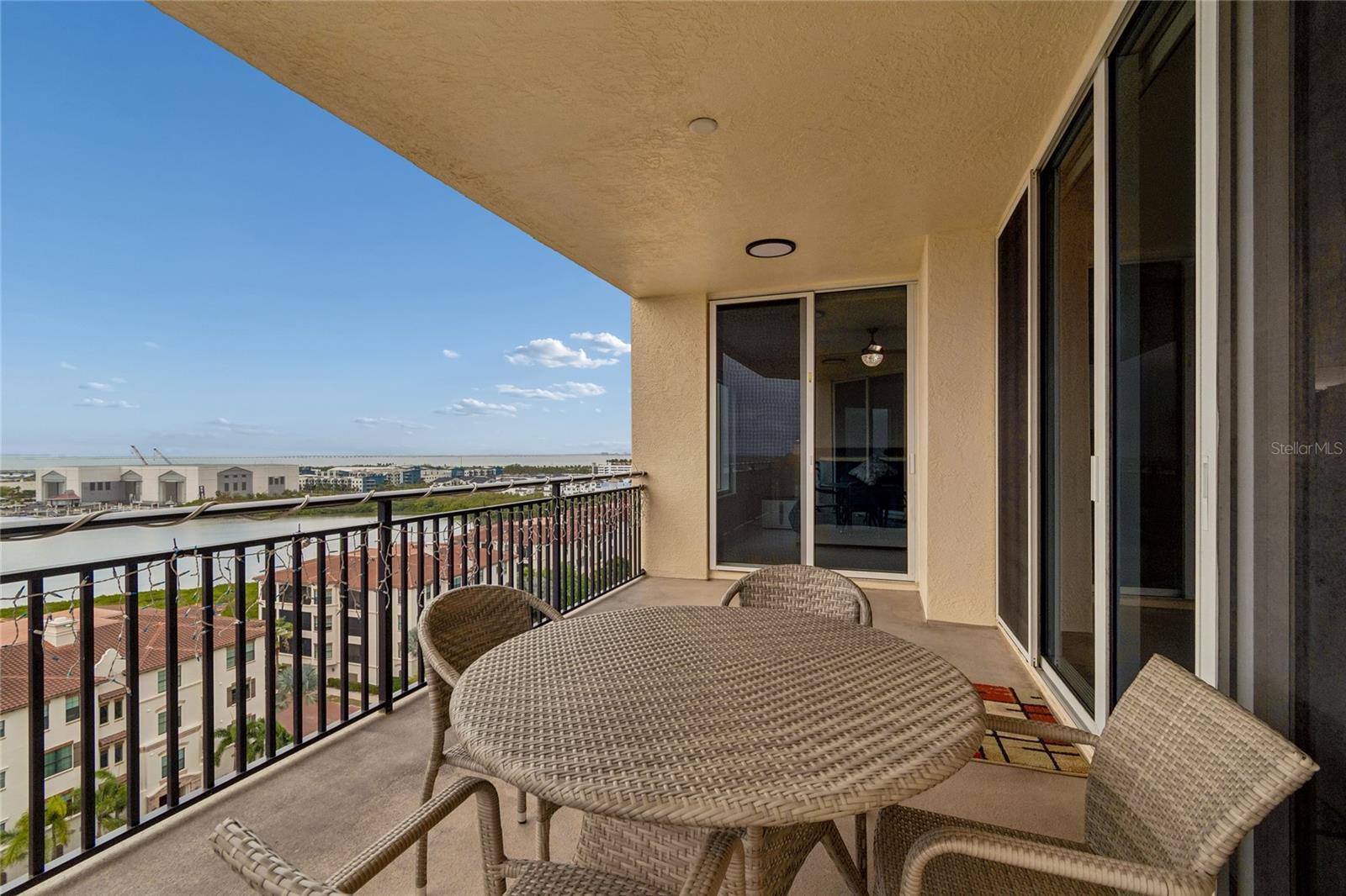 CASTILLO AT WESTSHORE YACHT CL - Residential