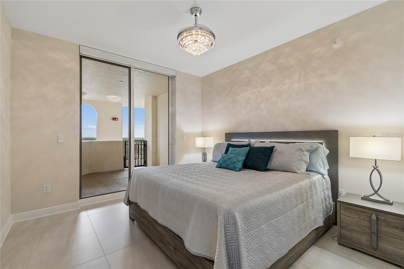 CASTILLO AT WESTSHORE YACHT CL - Residential