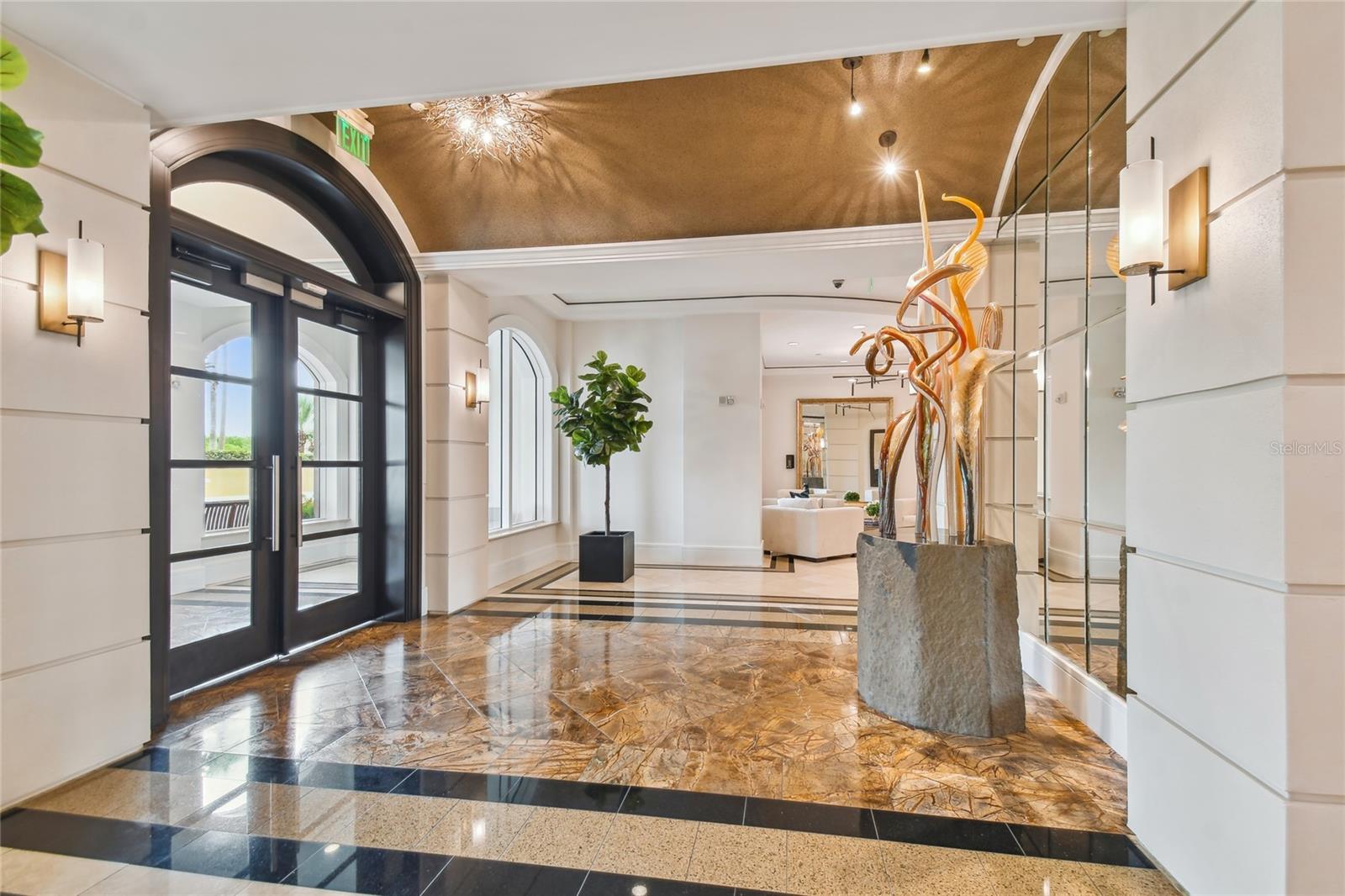 CASTILLO AT WESTSHORE YACHT CL - Residential