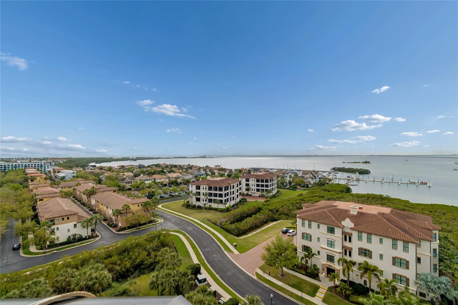 CASTILLO AT WESTSHORE YACHT CL - Residential