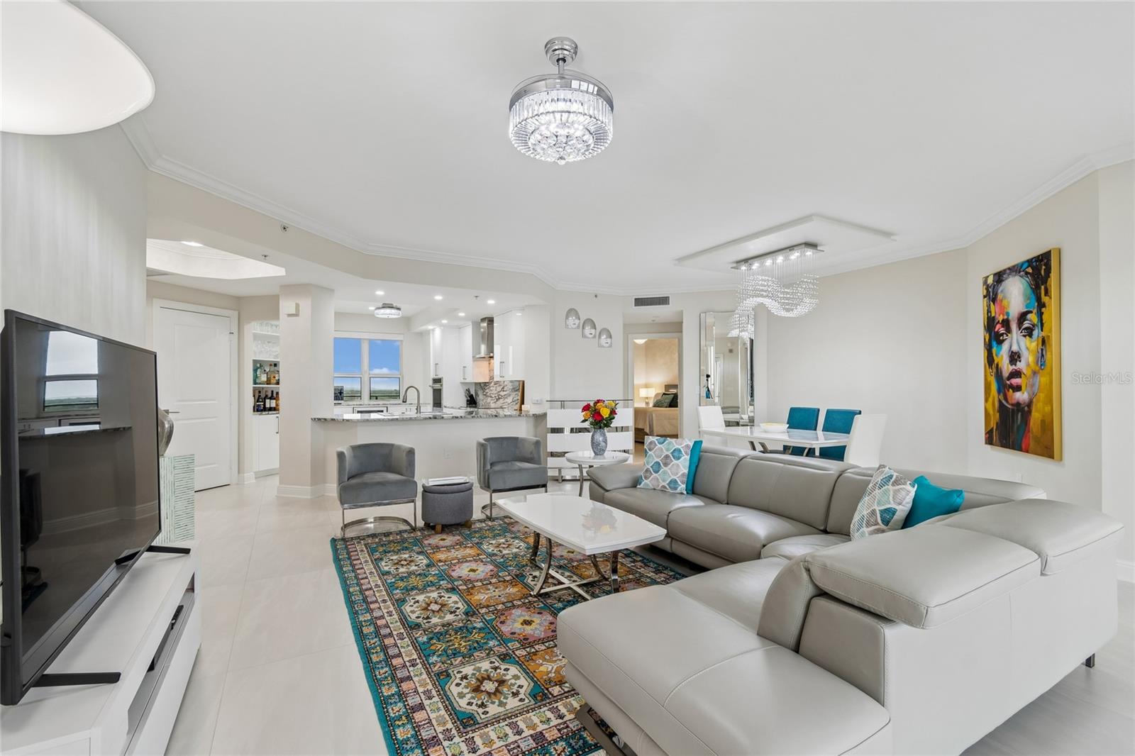 CASTILLO AT WESTSHORE YACHT CL - Residential