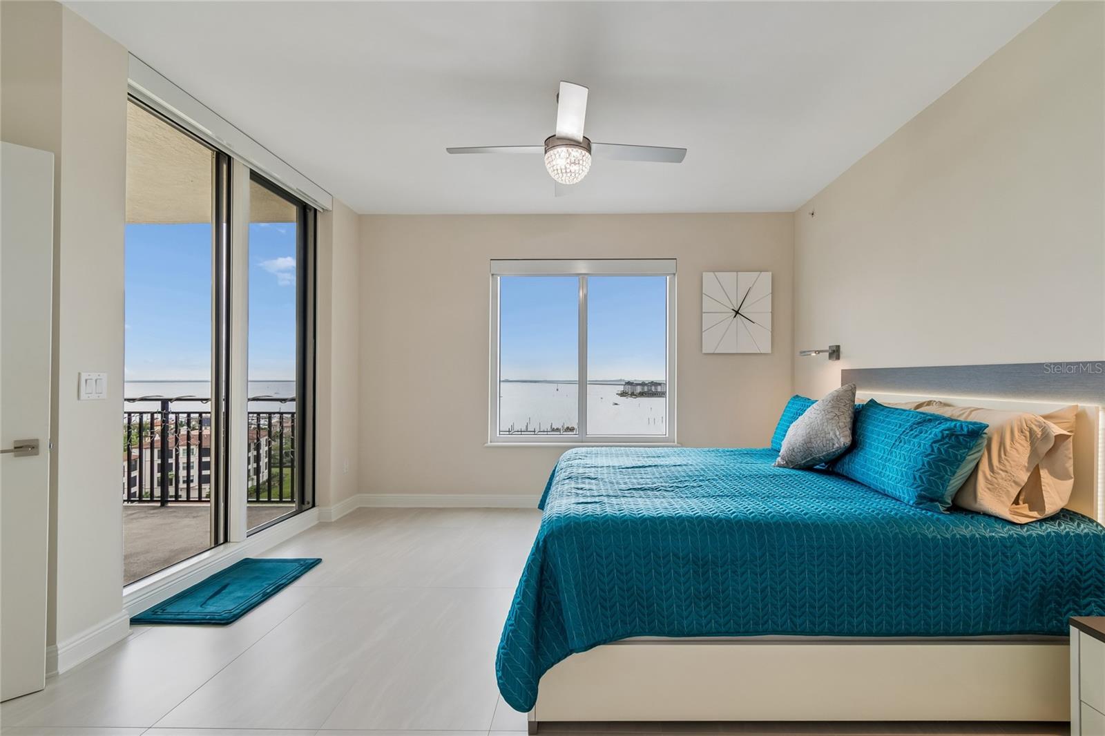 CASTILLO AT WESTSHORE YACHT CL - Residential