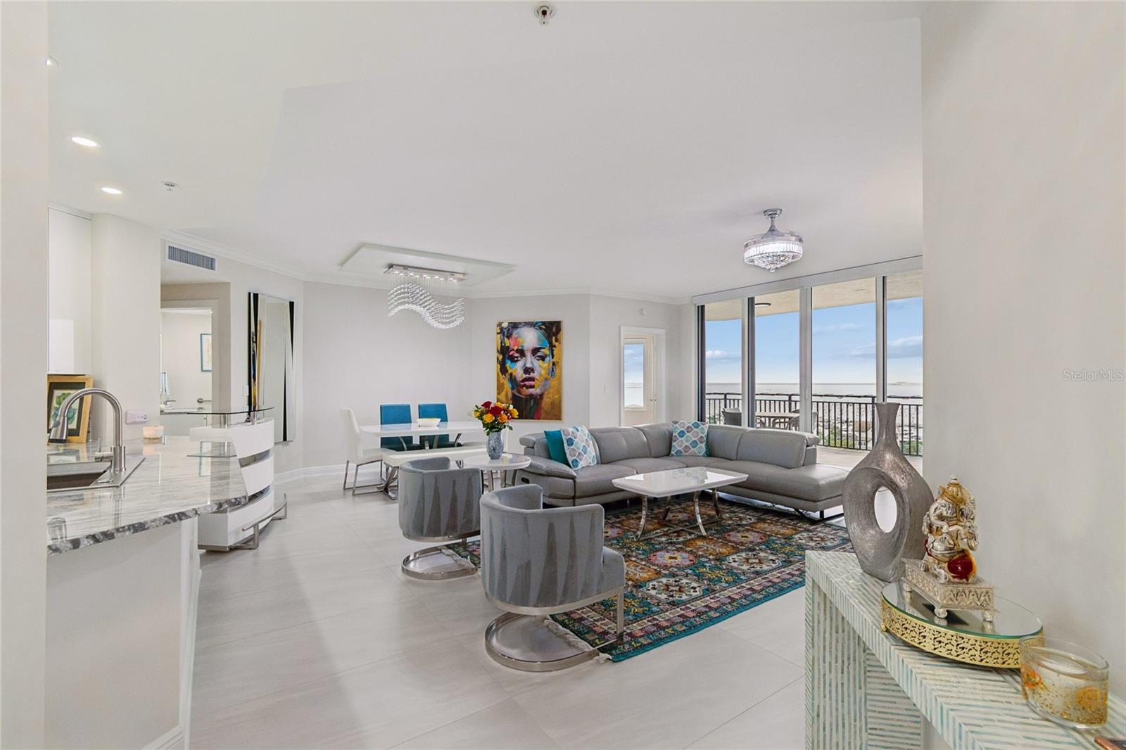 5823 BOWEN DANIEL DRIVE 1103