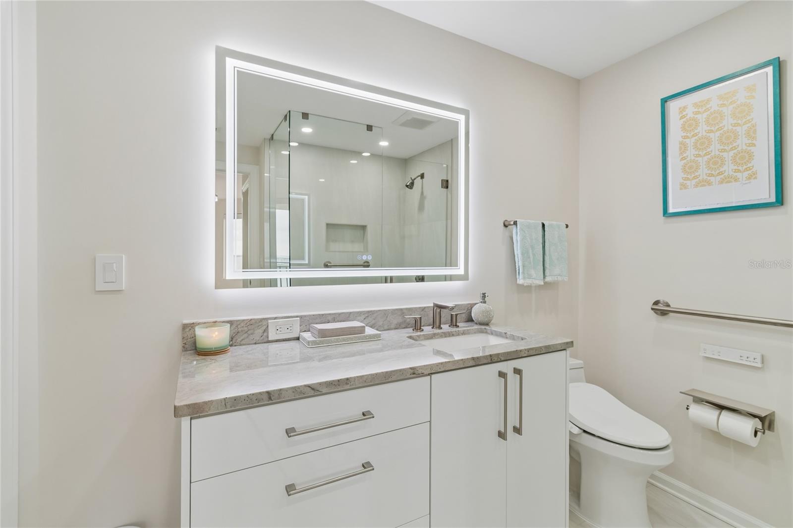 CASTILLO AT WESTSHORE YACHT CL - Residential