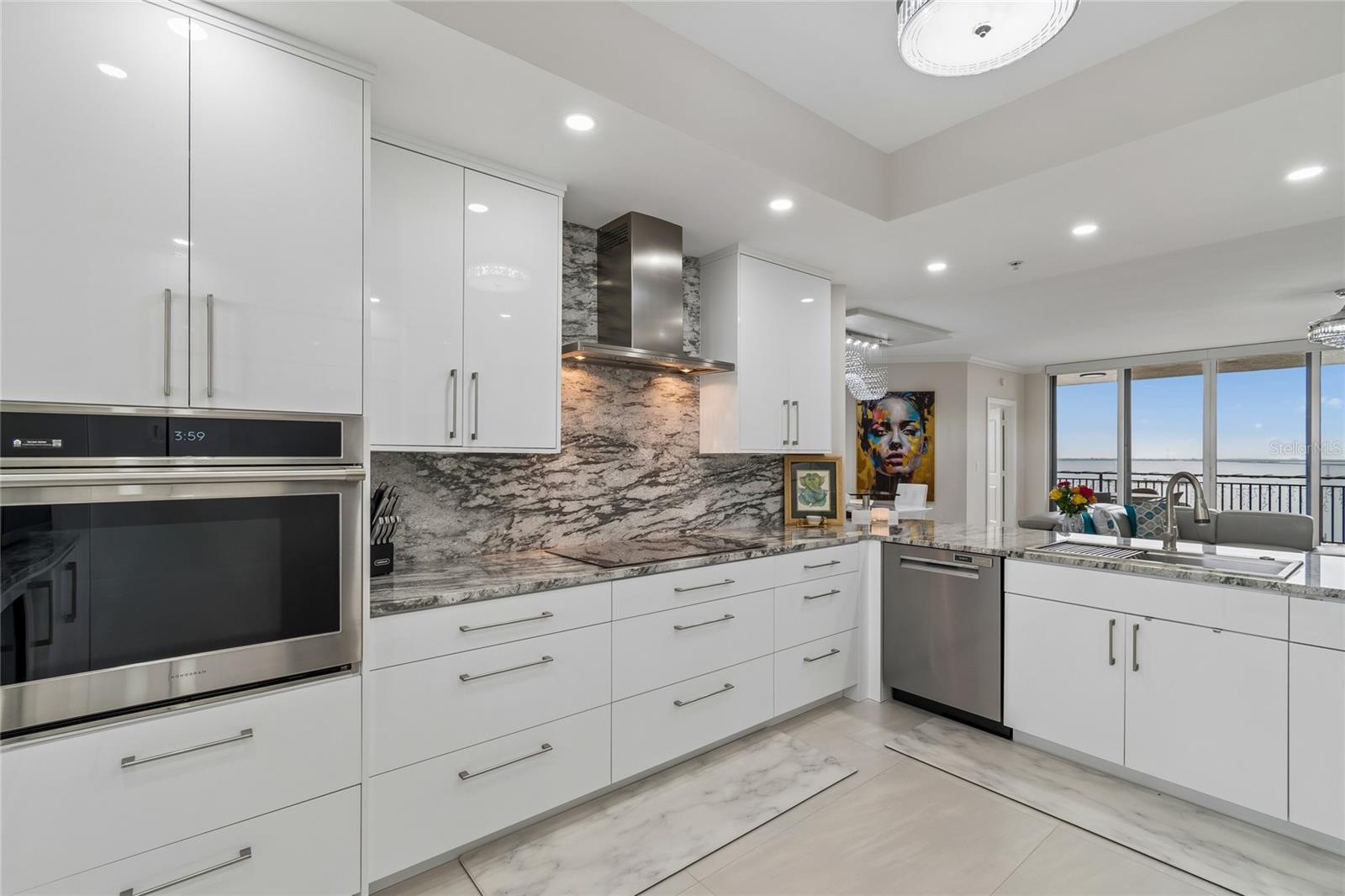 CASTILLO AT WESTSHORE YACHT CL - Residential